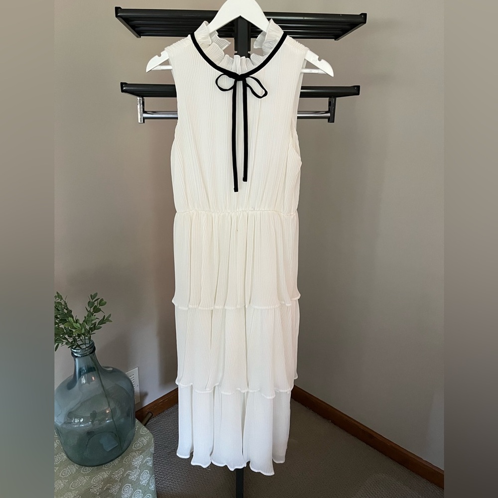 Lulu’s Tiered Elegant White Sleeveless Dress with Black Tie